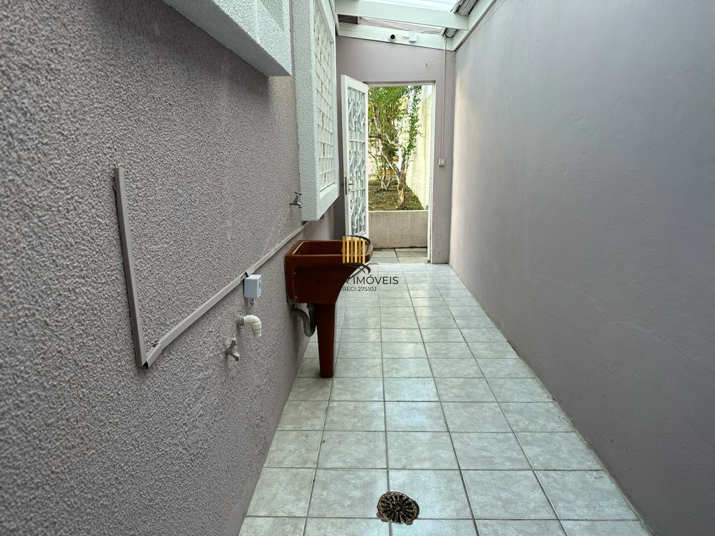 Casa de Condomínio 3 dormitórios no bairro Petrópolis
