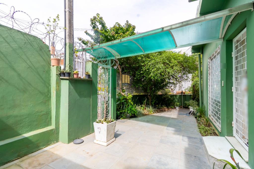 Casa 5 dormitórios no bairro Petrópolis