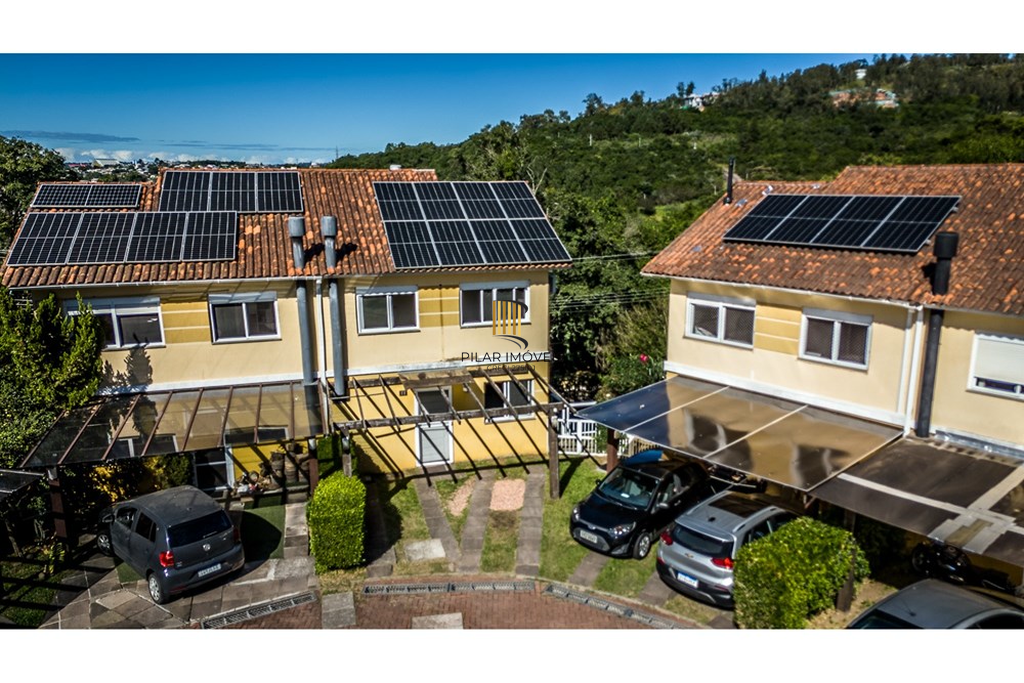 Casa de Condomínio 3 dormitórios no bairro Mário Quintana