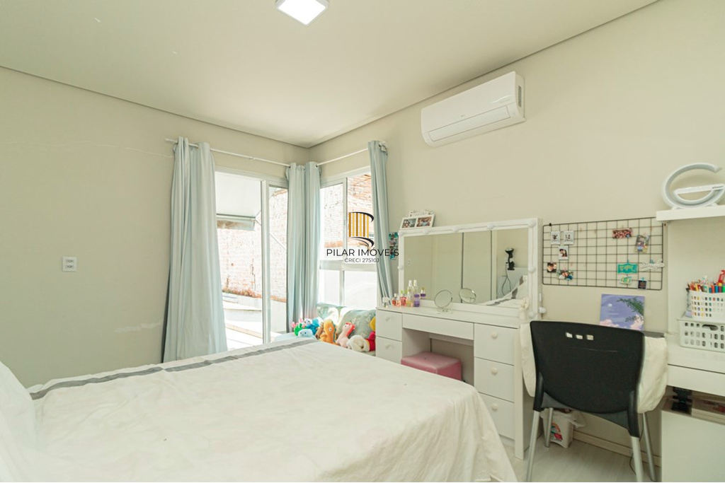Casa 3 dormitórios no bairro Menino Deus