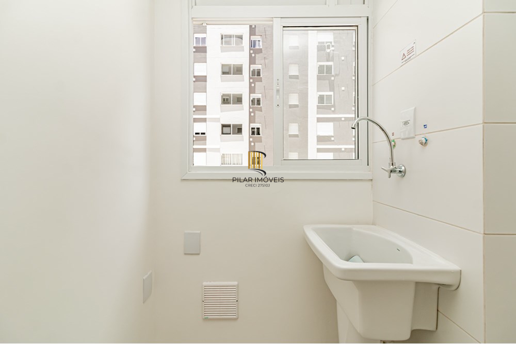 Apartamento 2 dormitórios no bairro Jardim Itu Sabará