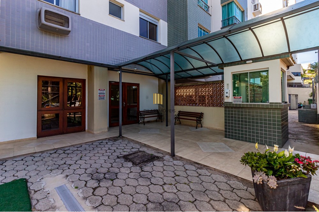 Apartamento 2 dormitórios no bairro Cavalhada