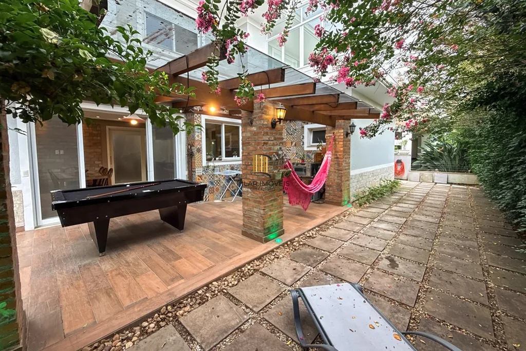 Casa 4 dormitórios no bairro Estância Velha