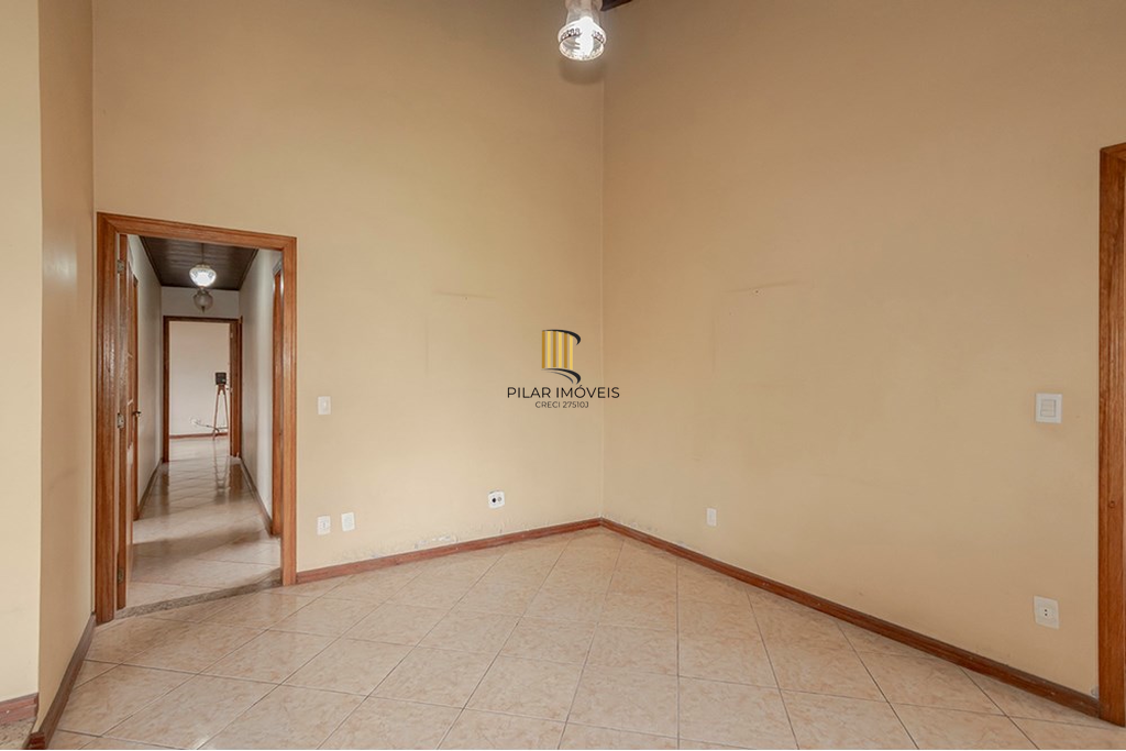 Casa 4 dormitórios no bairro Cavalhada