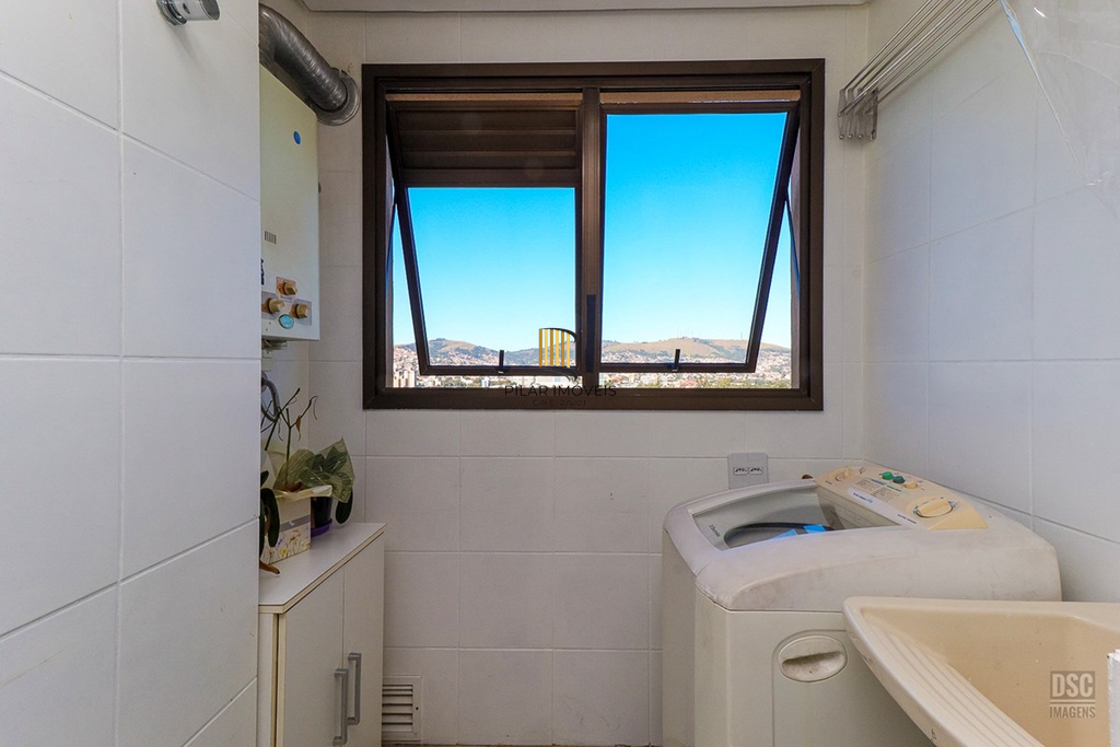 Apartamento 3 dormitórios no bairro Jardim Botânico