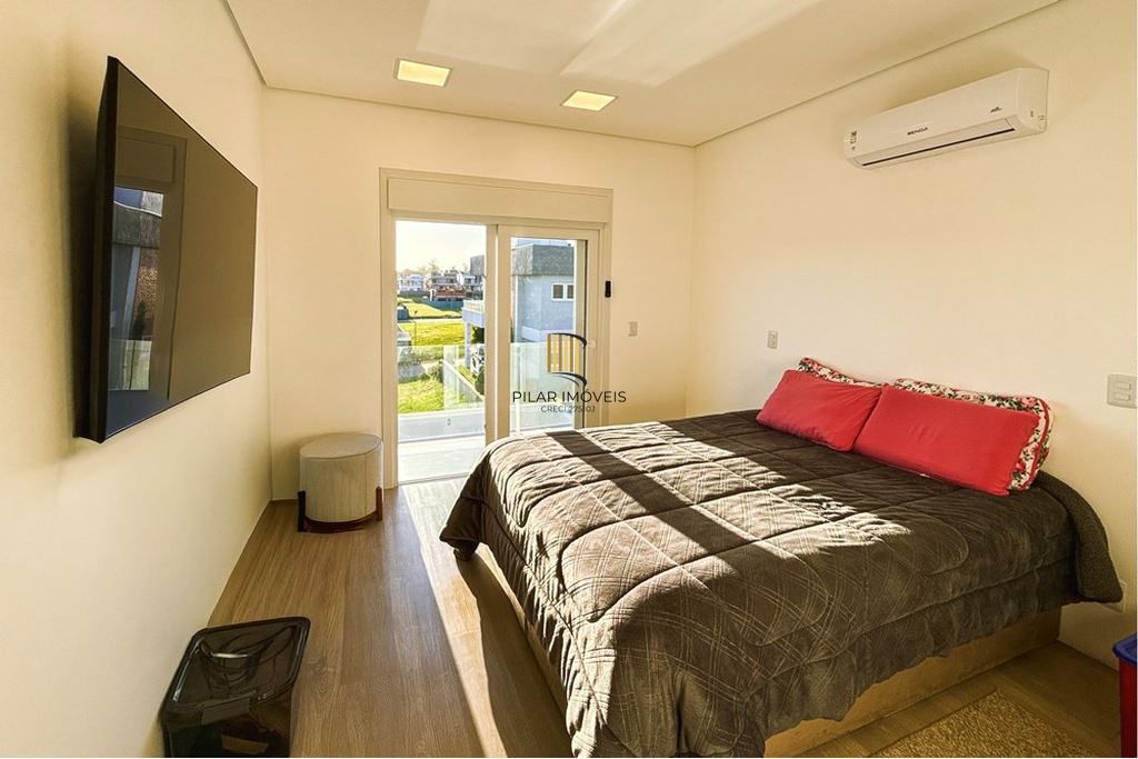 Casa de Condomínio 3 dormitórios no bairro Sanga Funda