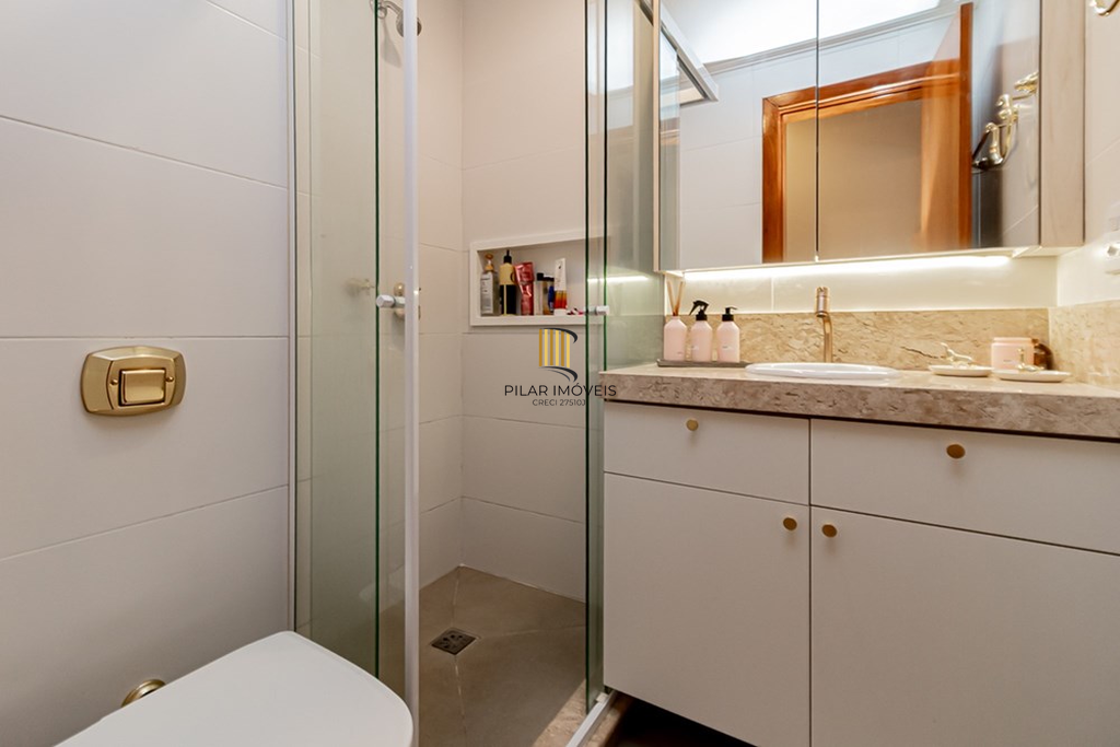 Apartamento 3 dormitórios no bairro Menino Deus