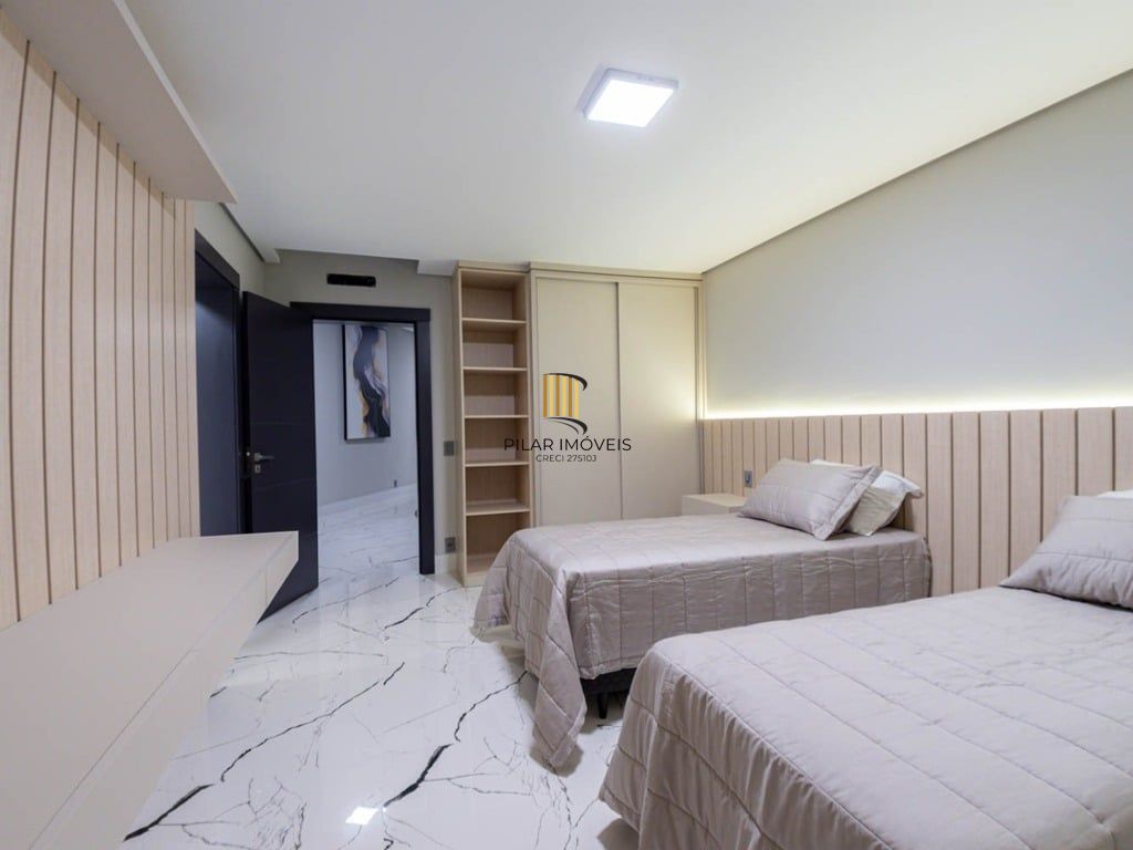 Casa de Condomínio 5 dormitórios no bairro Itapeva