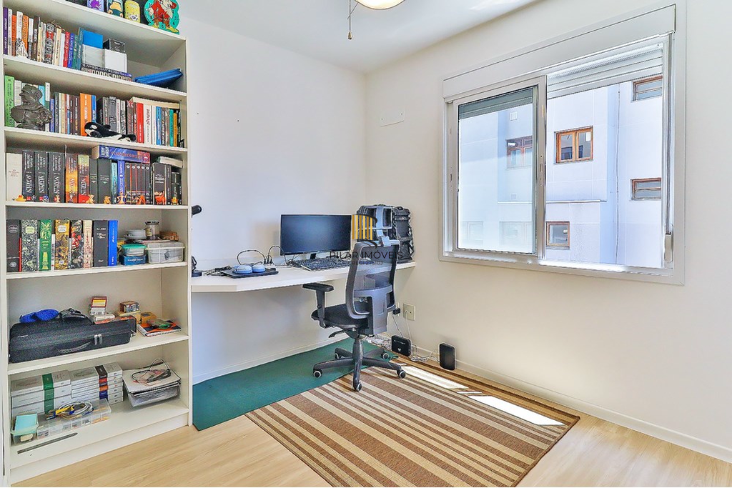 Apartamento 2 dormitórios no bairro Três Figueiras