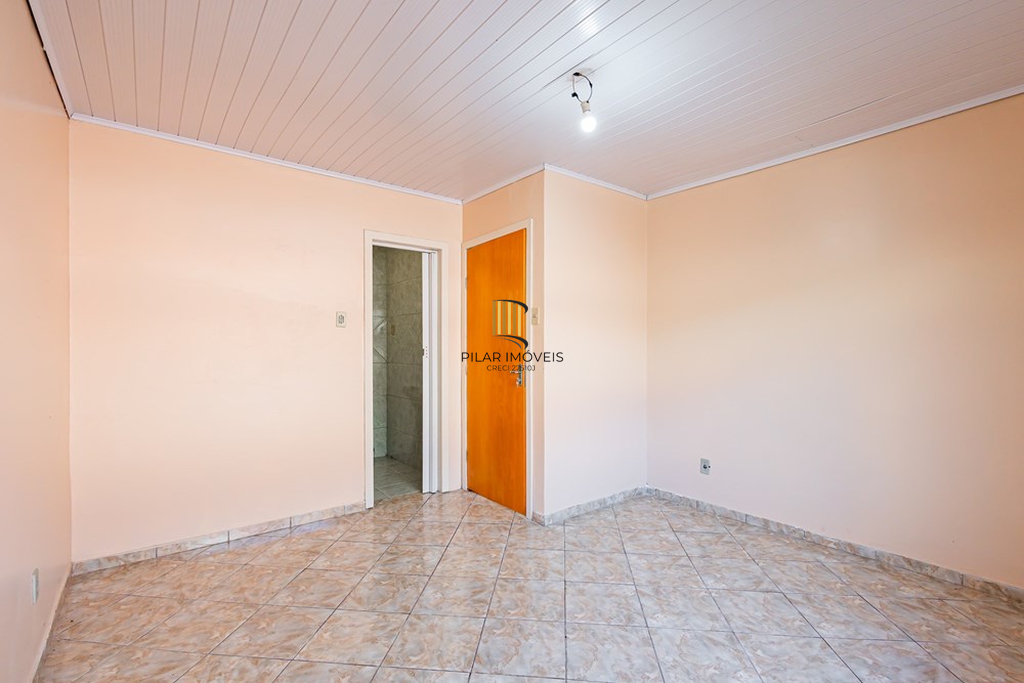 Casa 3 dormitórios no bairro Medianeira