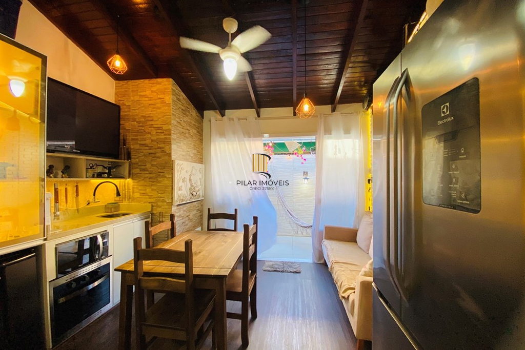 Casa de Condomínio 2 dormitórios no bairro Rio Branco