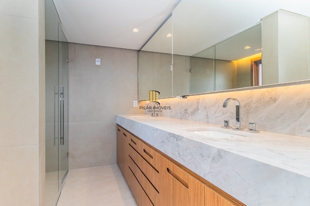 Apartamento 3 dormitórios no bairro Moinhos de Vento