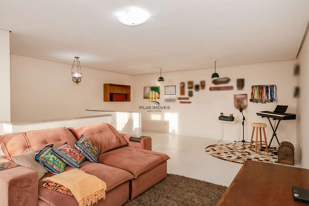 Casa 3 dormitórios no bairro Nonoai