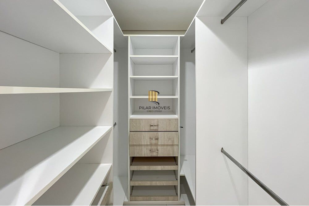 Apartamento 3 dormitórios no bairro Centro