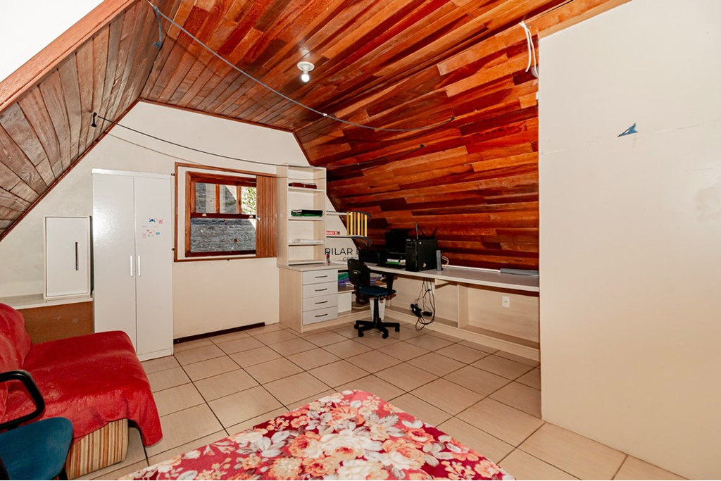 Casa de Condomínio 3 dormitórios no bairro Glória