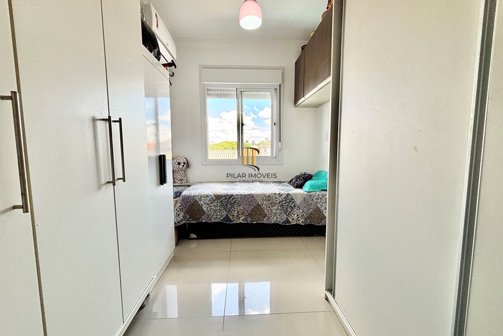 Casa 3 dormitórios no bairro Igara