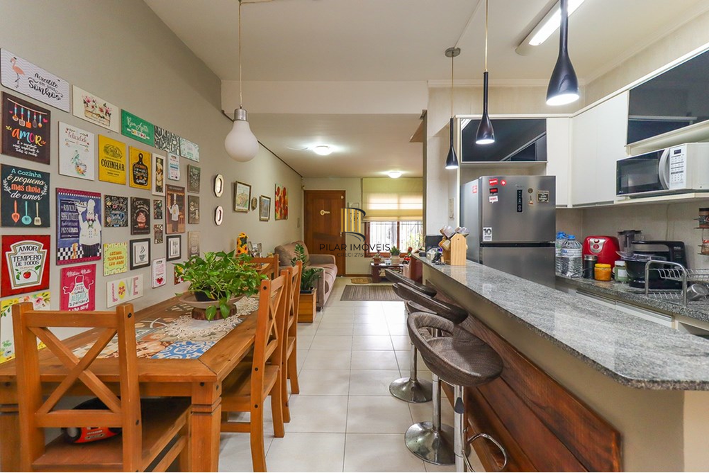 Casa 2 dormitórios no bairro Vila Nova