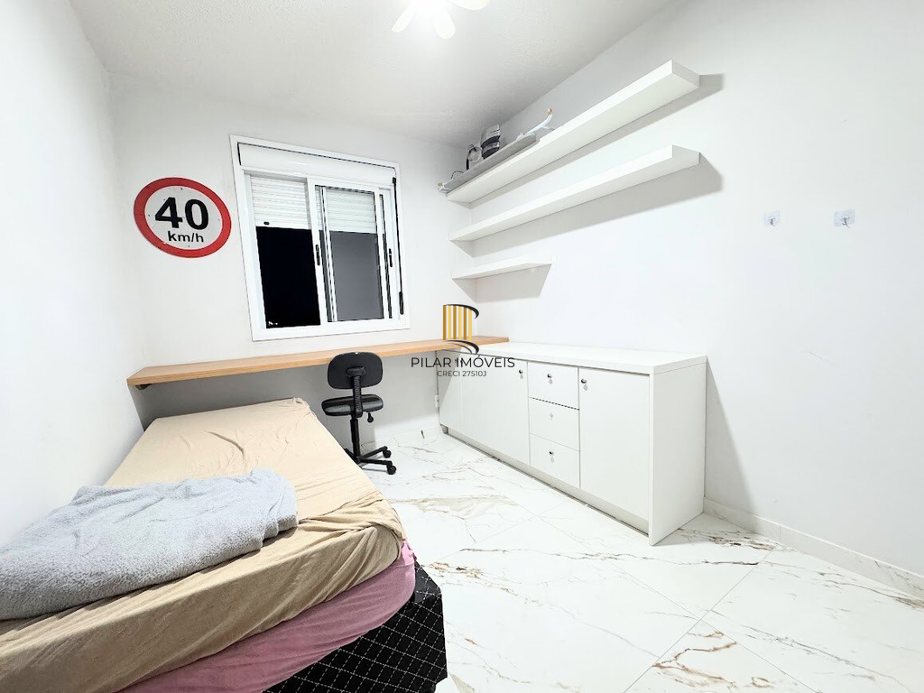 Apartamento 2 dormitórios no bairro Olaria