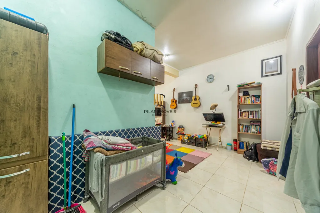Casa 4 dormitórios no bairro Sarandi