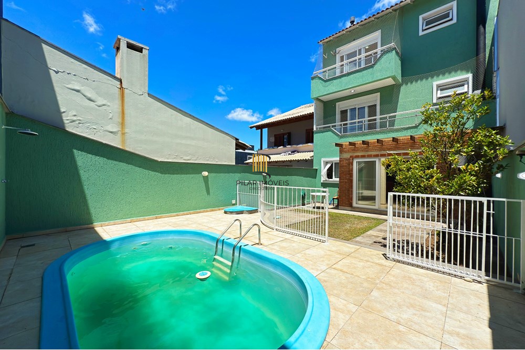 Casa 1 dormitório no bairro Hípica