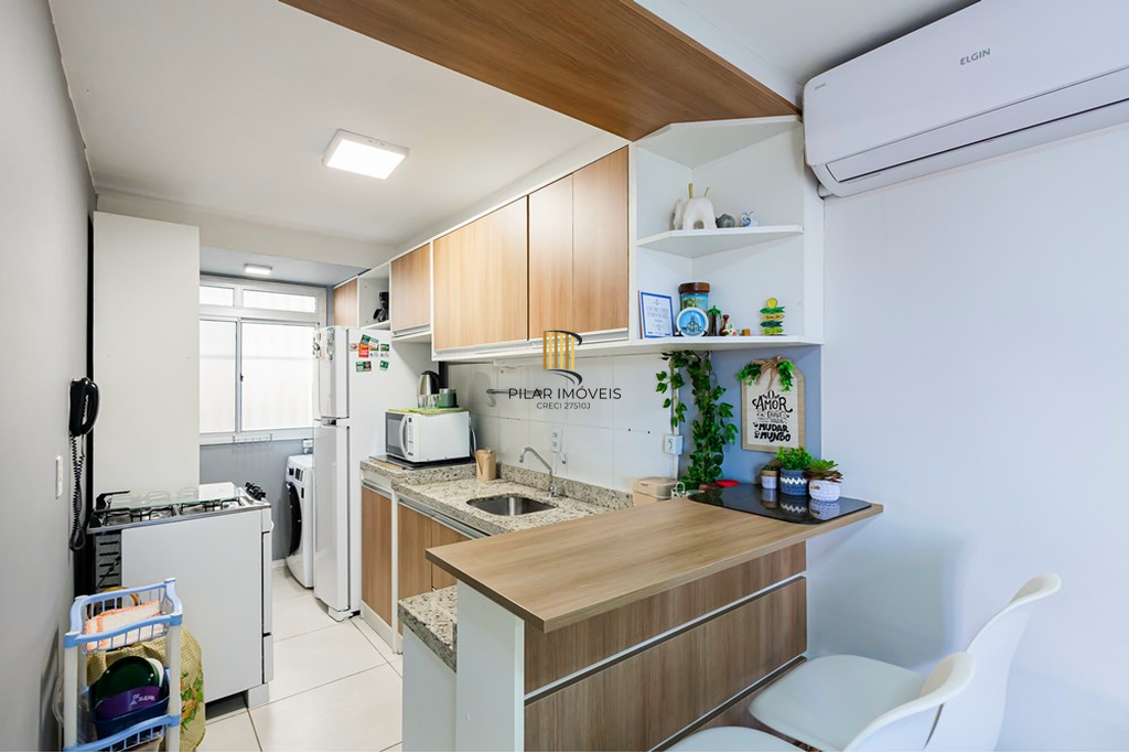 Apartamento 2 dormitórios no bairro Lomba do Pinheiro