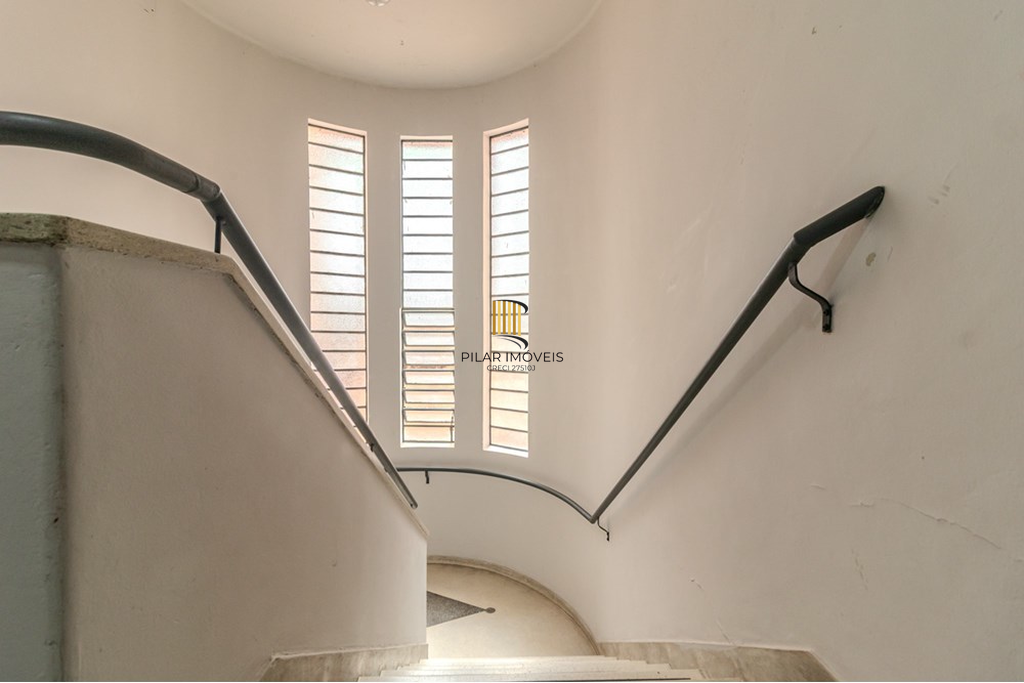 Apartamento 2 dormitórios no bairro Bom Fim