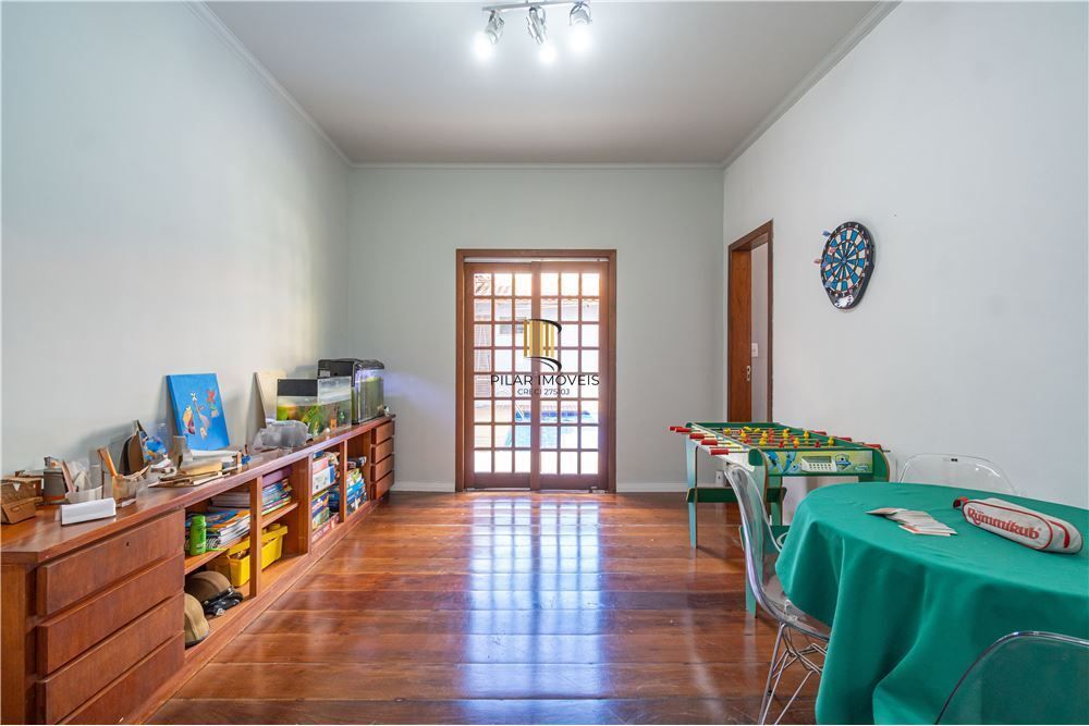 Casa 4 dormitórios no bairro Jardim Lindóia