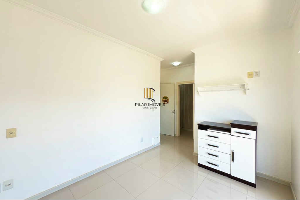 Casa 1 dormitório no bairro Hípica