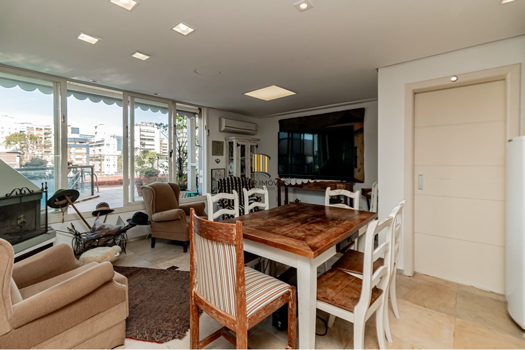 Cobertura 3 dormitórios no bairro Auxiliadora