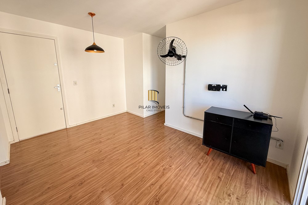 Apartamento 2 dormitórios no bairro Igara