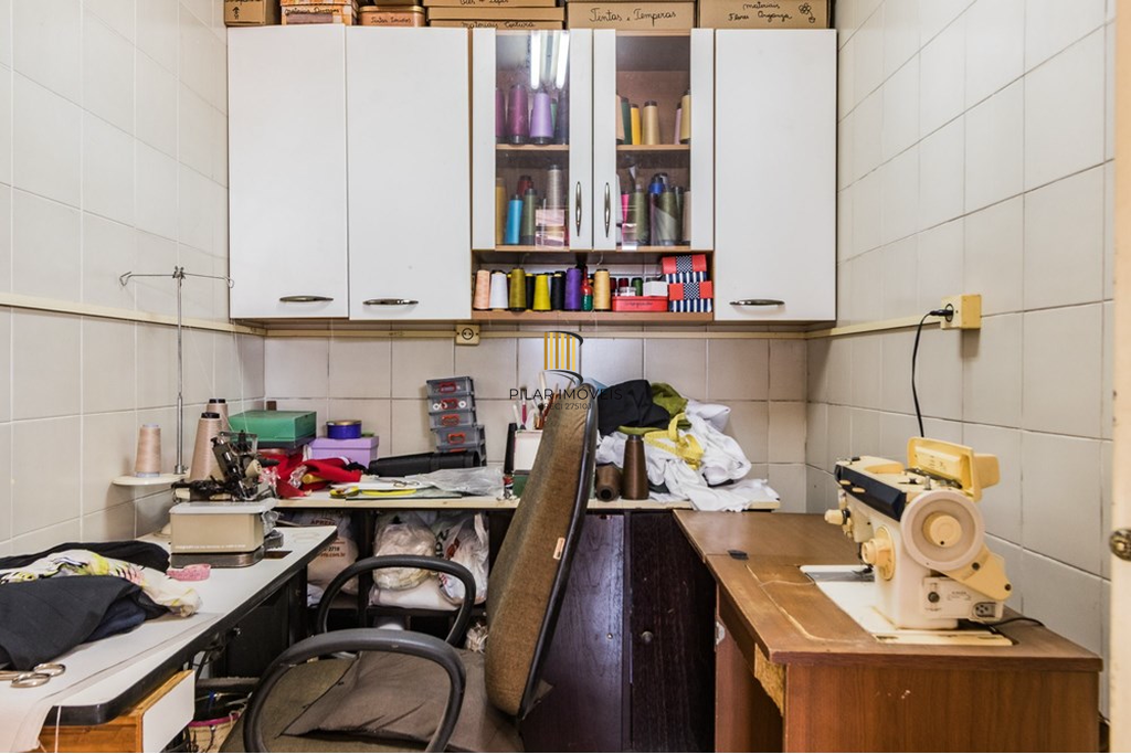 Casa 3 dormitórios no bairro Medianeira