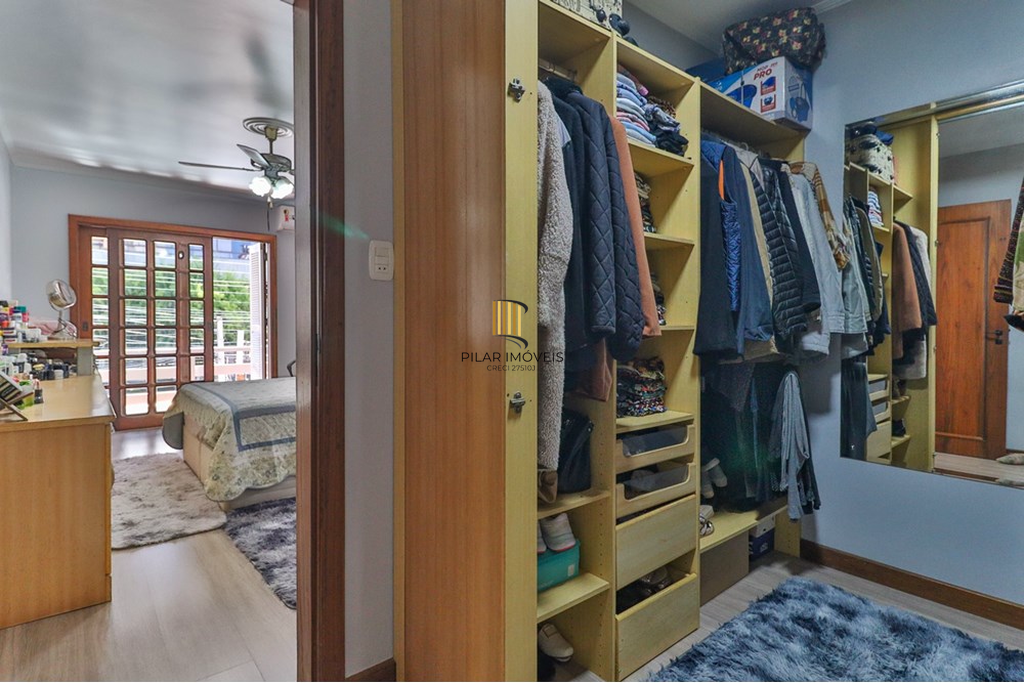 Casa 5 dormitórios no bairro Jardim Lindóia