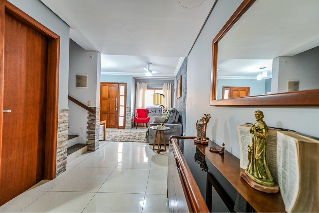 Casa de Condomínio 2 dormitórios no bairro Hípica