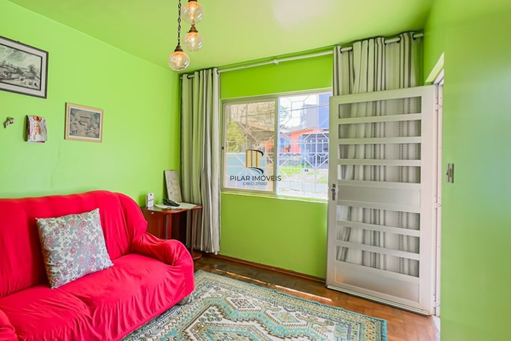 Casa 5 dormitórios no bairro Vila Jardim