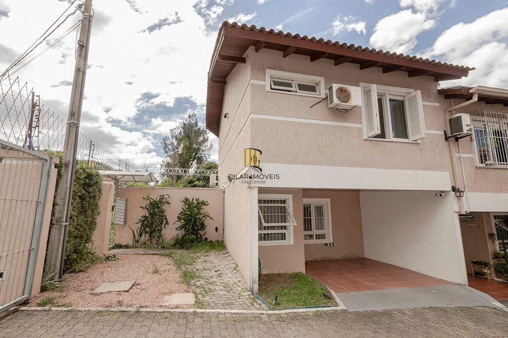 Casa 3 dormitórios no bairro Ipanema