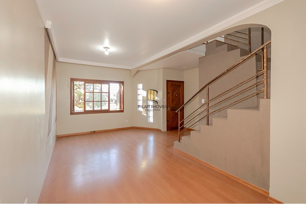 Casa 4 dormitórios no bairro Jardim Planalto