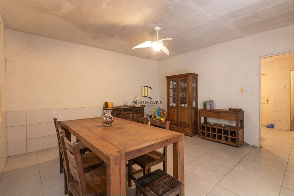 Casa 3 dormitórios no bairro Chácara das Pedras