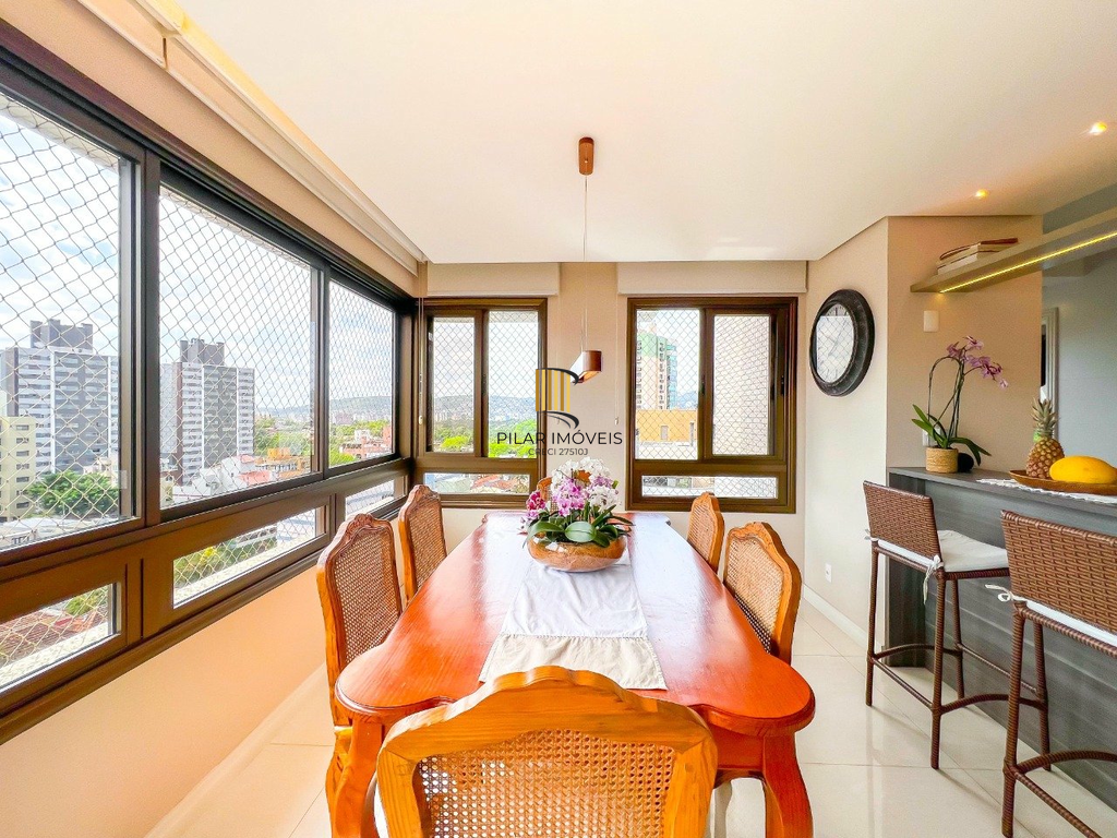 Apartamento 3 dormitórios no bairro Petrópolis