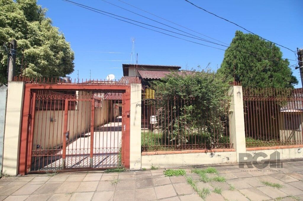 Casa 4 dormitórios no bairro Marechal Rondon