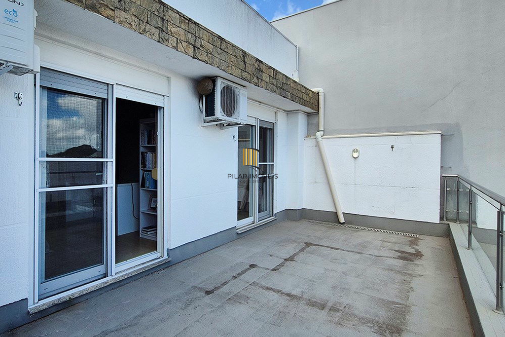 Casa de Condomínio 3 dormitórios no bairro Vila Nova