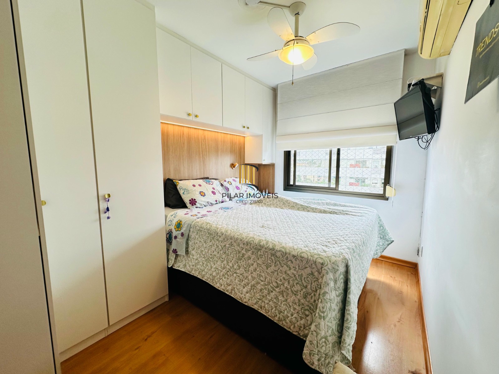 Apartamento 2 dormitórios no bairro Chácara das Pedras