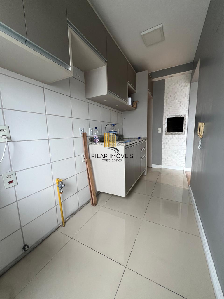 Apartamento 2 dormitórios no bairro Cavalhada