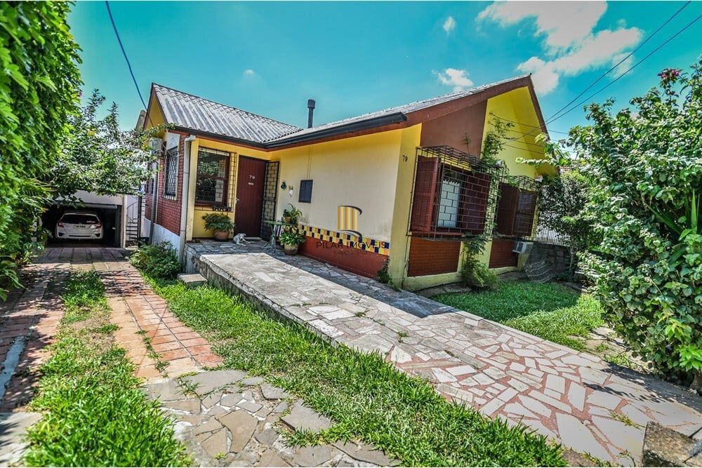 Casa de Condomínio 4 dormitórios no bairro Santa Tereza