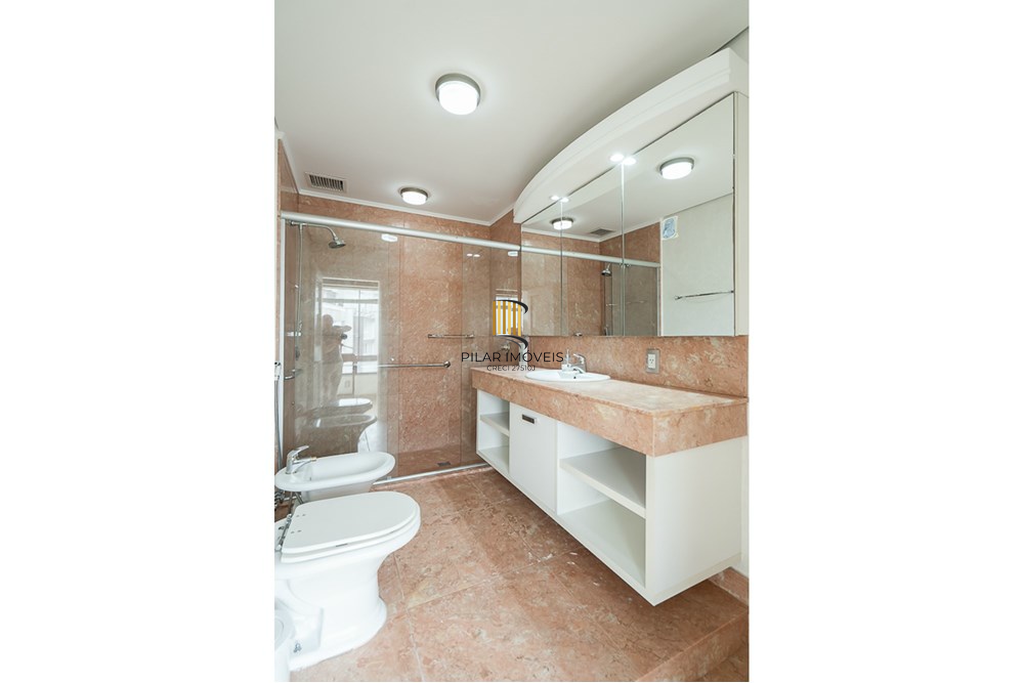 Cobertura 4 dormitórios no bairro Moinhos de Vento