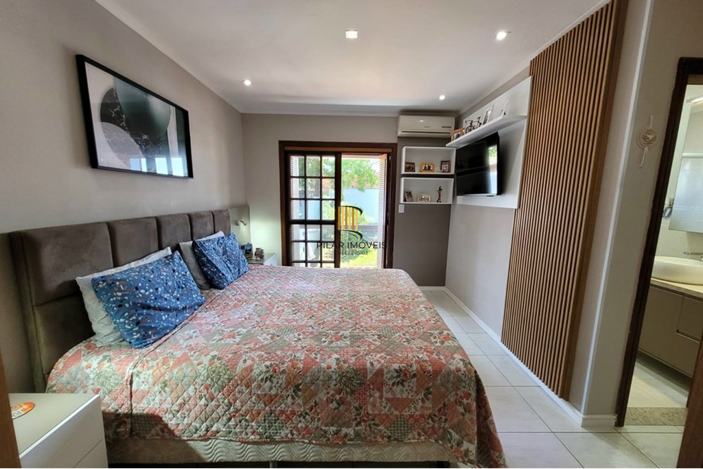 Casa 3 dormitórios no bairro Santa Isabel