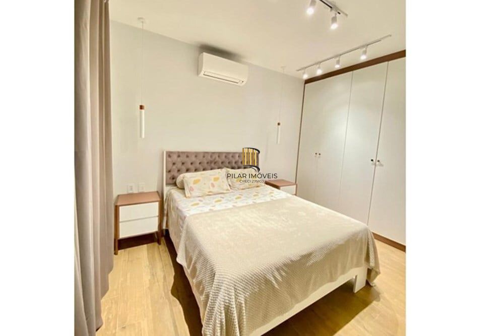 Casa 4 dormitórios no bairro Teresópolis
