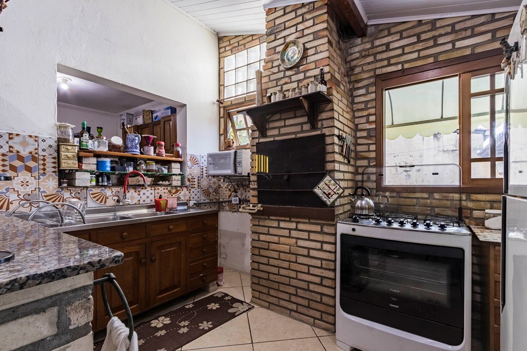 Casa de Condomínio 2 dormitórios no bairro Hípica