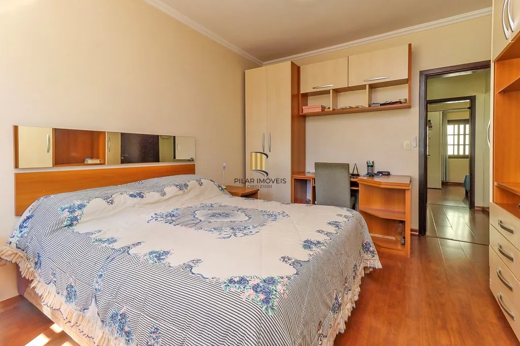 Casa 3 dormitórios no bairro Sarandi