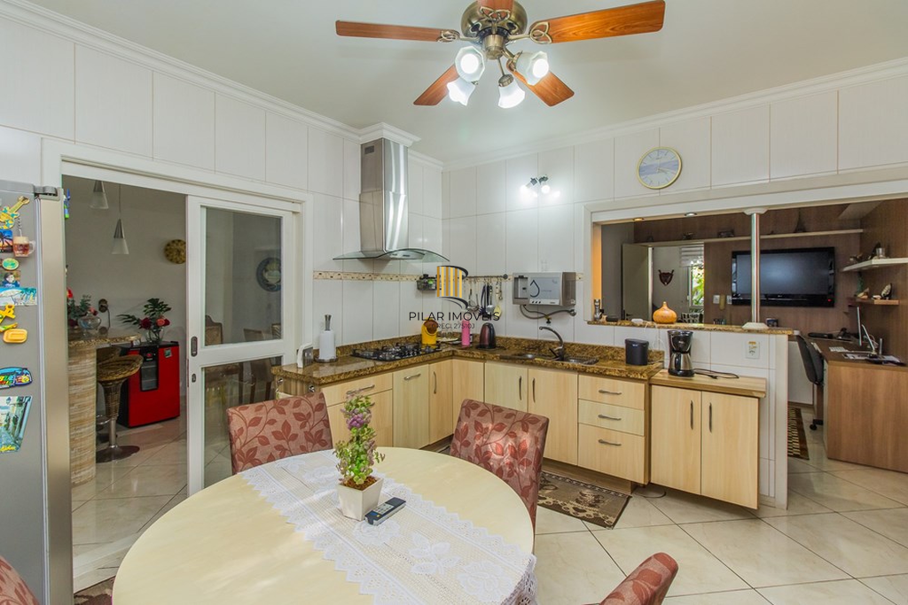 Casa de Condomínio 3 dormitórios no bairro Marechal Rondon