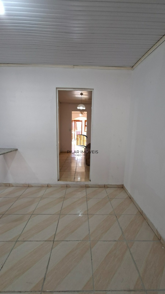 Casa 2 dormitórios no bairro Costa e Silva